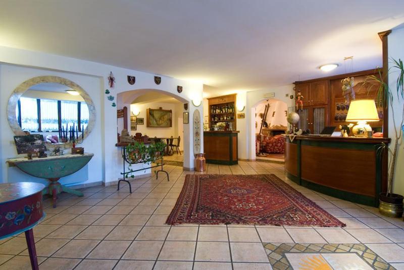 פסקאסרולי Lh Albergo Il Paradiso מראה חיצוני תמונה