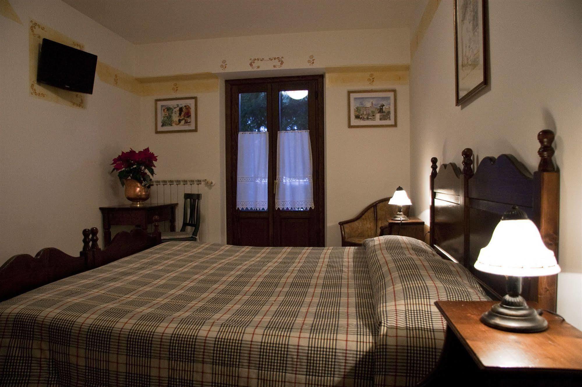 פסקאסרולי Lh Albergo Il Paradiso מראה חיצוני תמונה