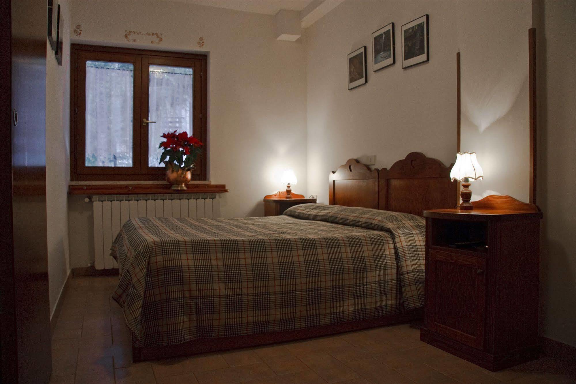 פסקאסרולי Lh Albergo Il Paradiso מראה חיצוני תמונה
